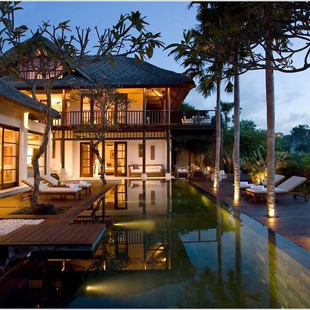 Karma Jimbaran Villa Buitenkant foto