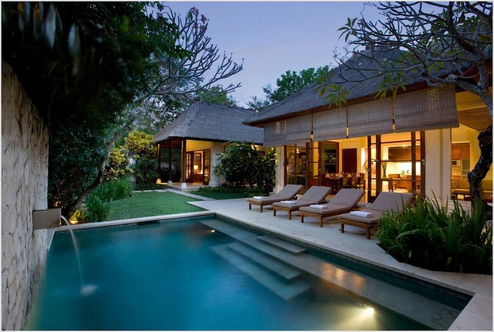 Karma Jimbaran Villa Buitenkant foto
