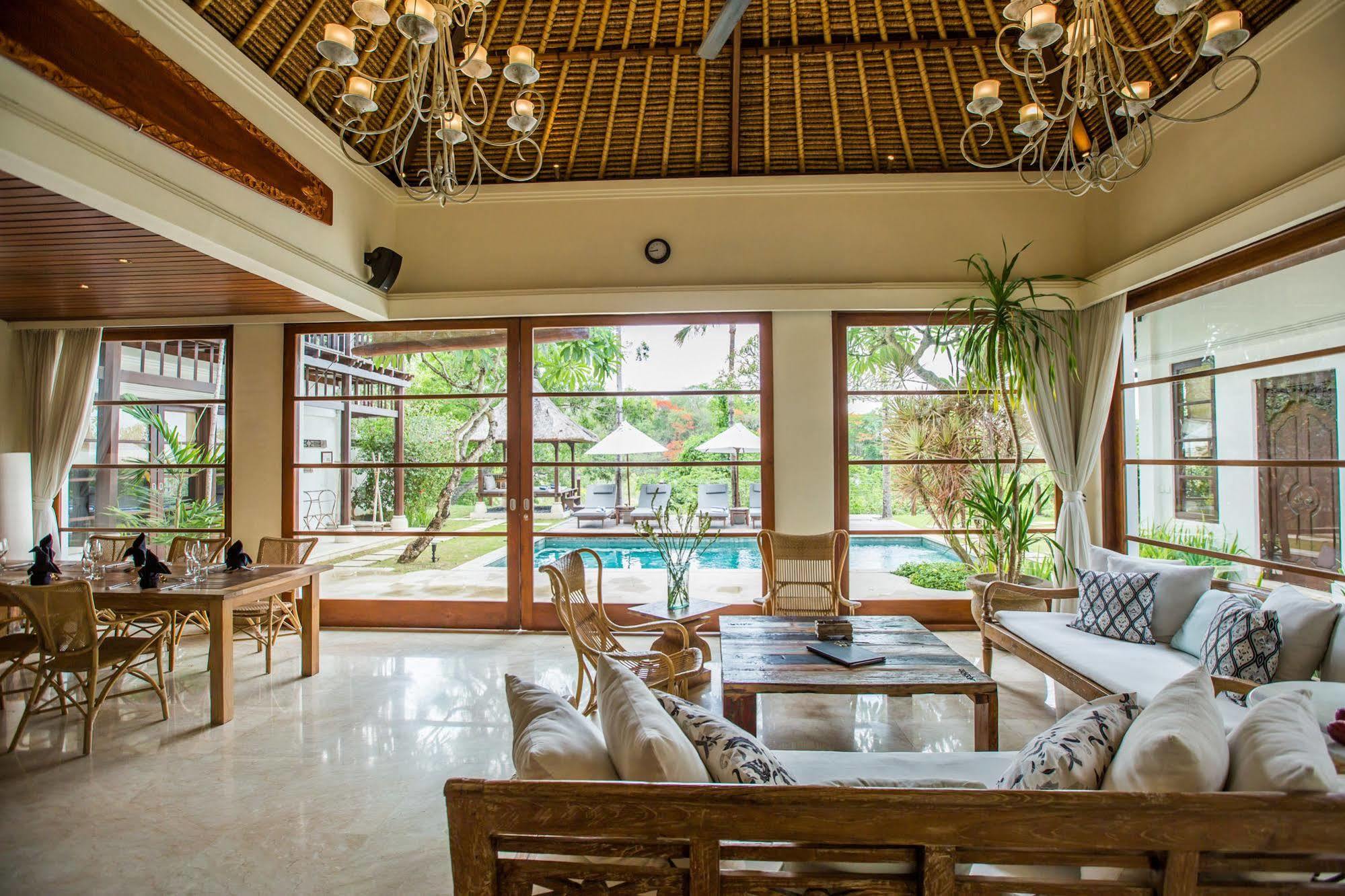 Karma Jimbaran Villa Buitenkant foto